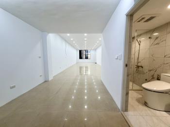 中正西門角窗旁金店