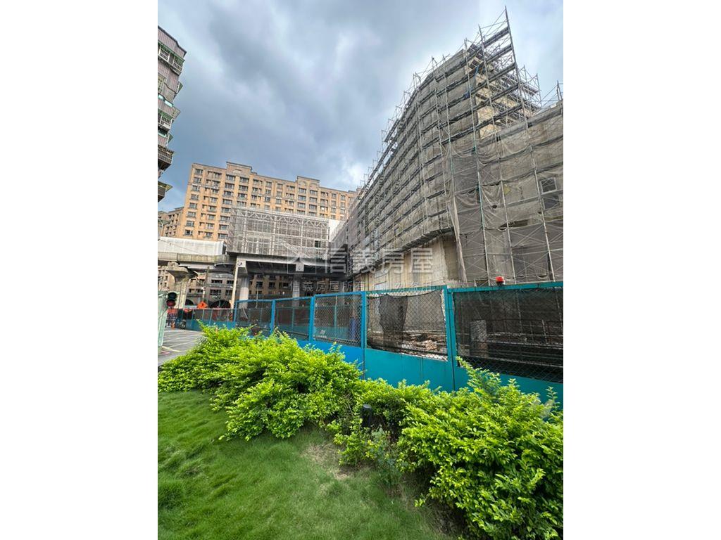 明日環全新裝潢頂峰悅居房屋室內格局與周邊環境