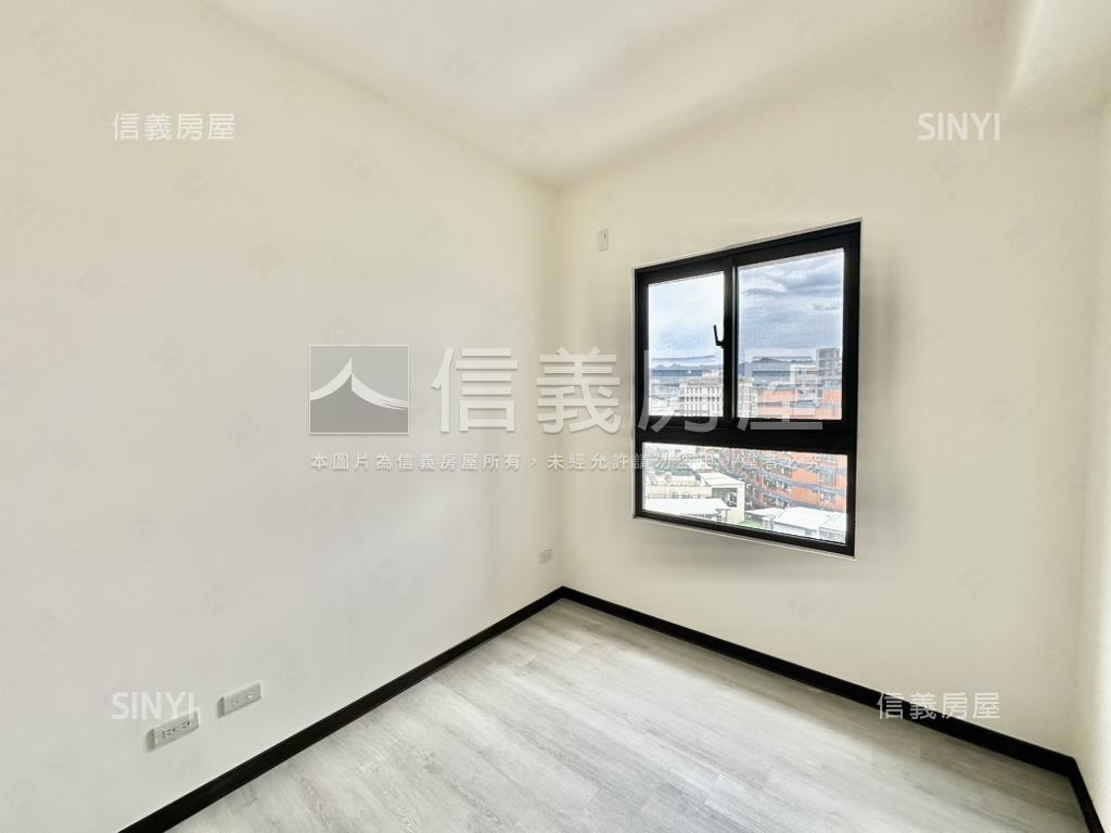 坐北朝南櫻花知殷三房平車房屋室內格局與周邊環境