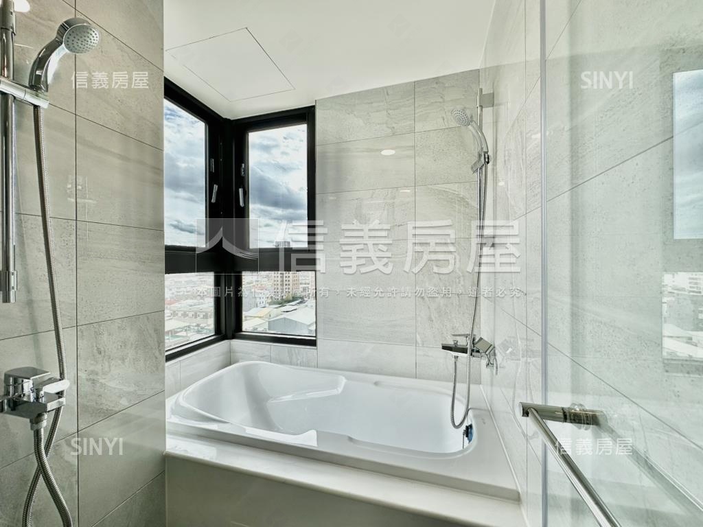 坐北朝南櫻花知殷三房平車房屋室內格局與周邊環境