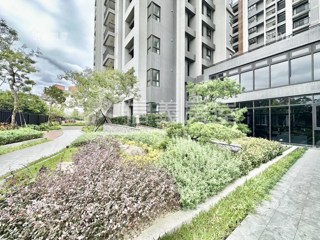 坐北朝南櫻花知殷三房平車房屋室內格局與周邊環境