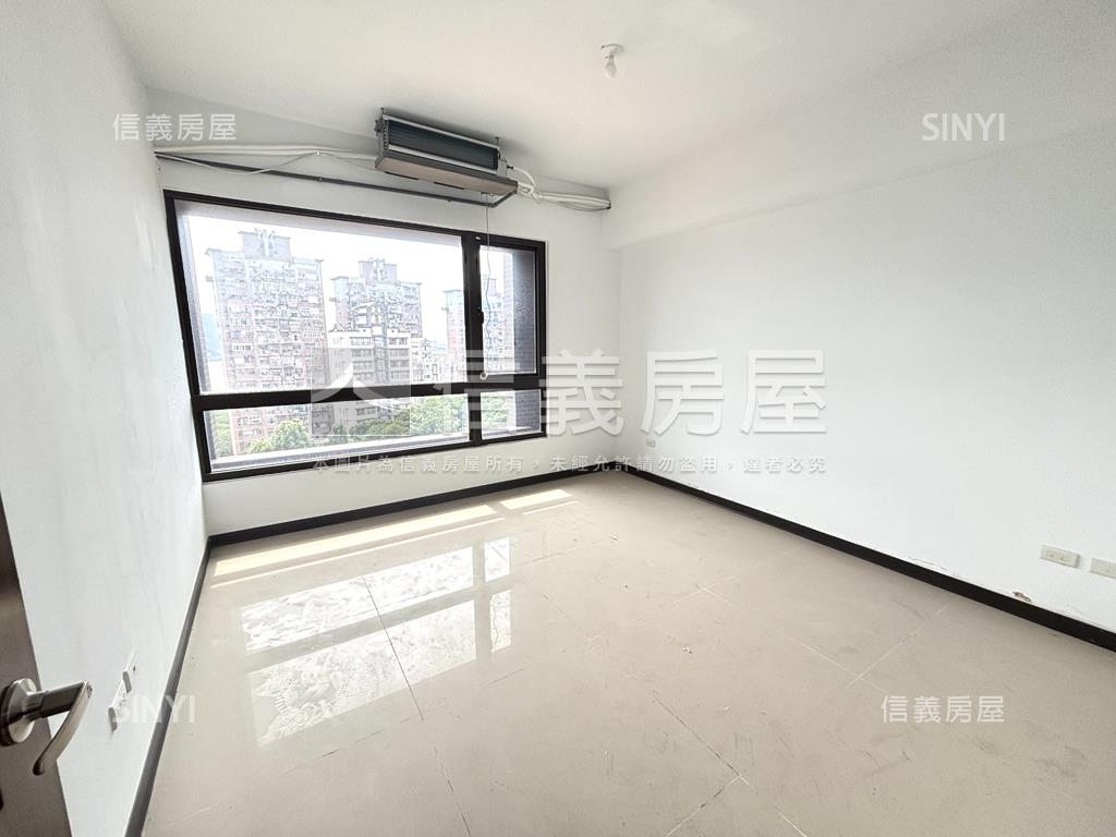 雲水河景樓中樓房屋室內格局與周邊環境