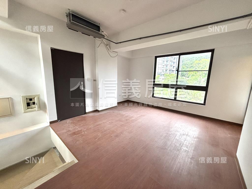 雲水河景樓中樓房屋室內格局與周邊環境
