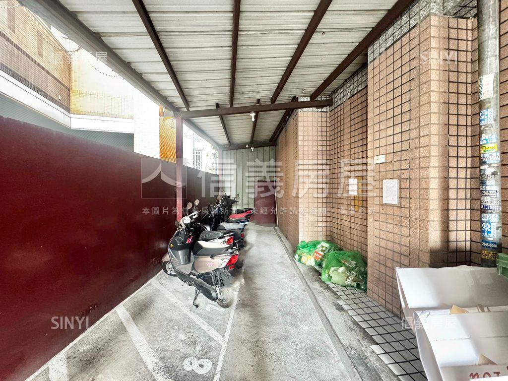 文心凱旋２套房房屋室內格局與周邊環境