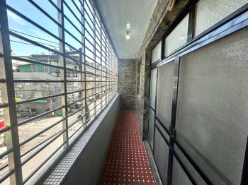 近捷運★邊間３樓雅居