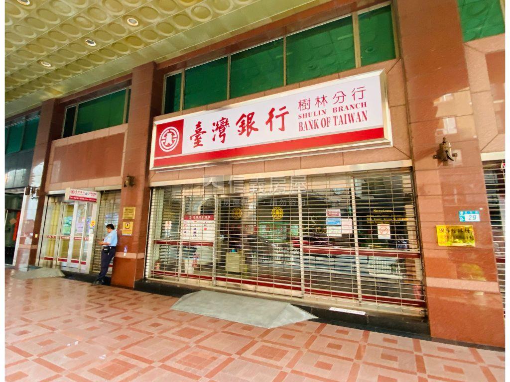 復興路大空間美寓房屋室內格局與周邊環境