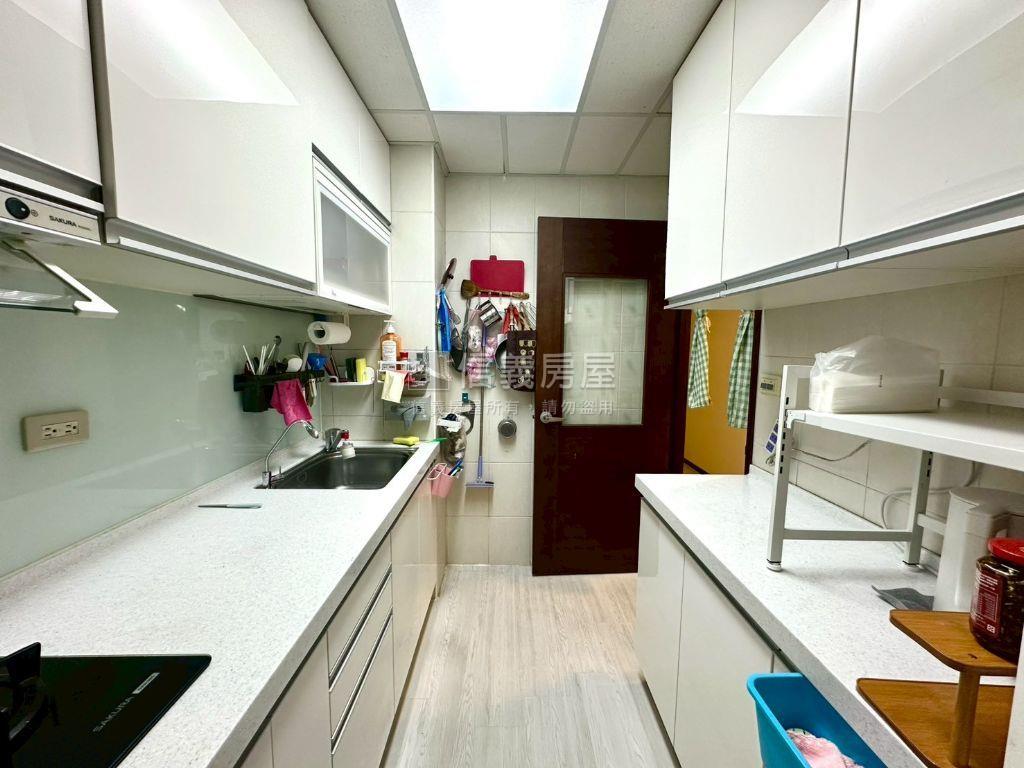 愛迪生溫馨三房房屋室內格局與周邊環境