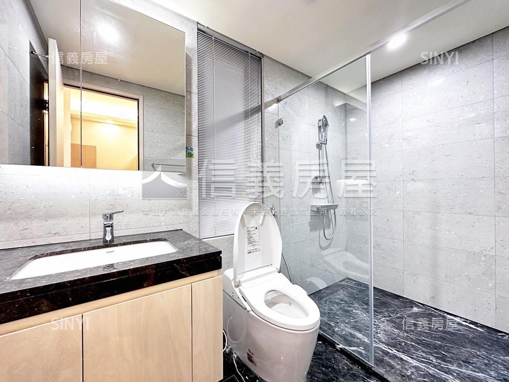 ［林裡］朝南視野三房平車房屋室內格局與周邊環境