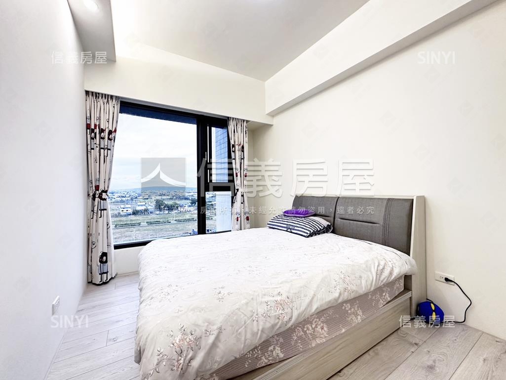 ［林裡］朝南視野三房平車房屋室內格局與周邊環境