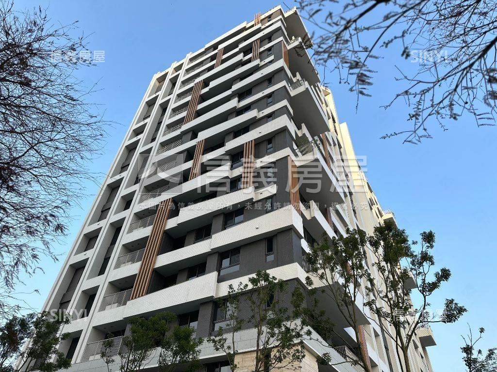 ［林裡］朝南視野三房平車房屋室內格局與周邊環境