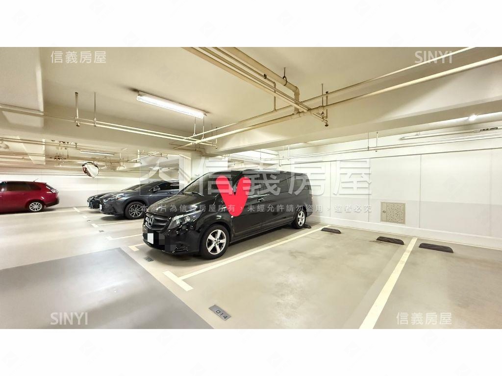 璞真久石讓▶美裝潢大車位房屋室內格局與周邊環境