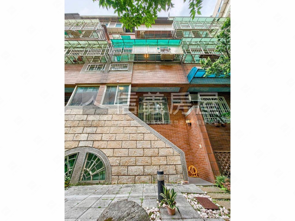 重劃區八德國小旁別墅房屋室內格局與周邊環境