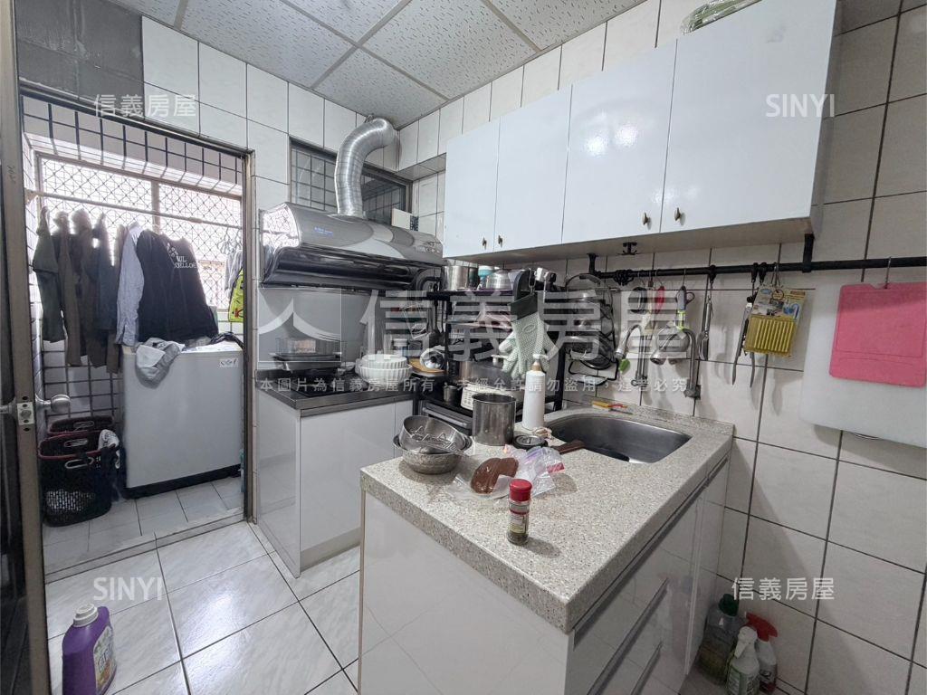 稀有釋出內壢３房車位房屋室內格局與周邊環境