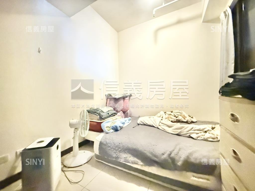 高陞校園兩房車位房屋室內格局與周邊環境