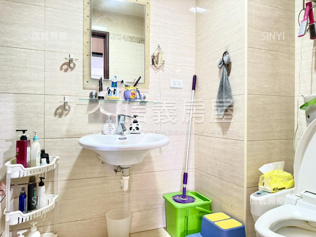 高陞校園兩房車位房屋室內格局與周邊環境