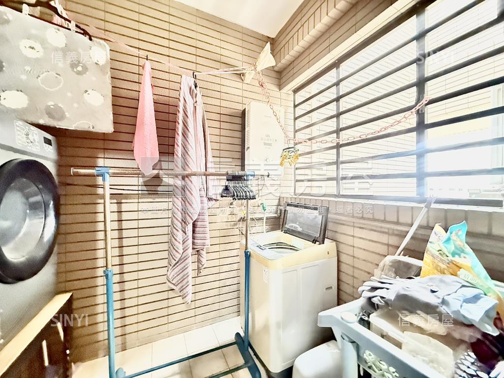 高陞校園兩房車位房屋室內格局與周邊環境