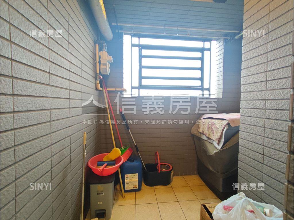 明日城採光兩房車位房屋室內格局與周邊環境