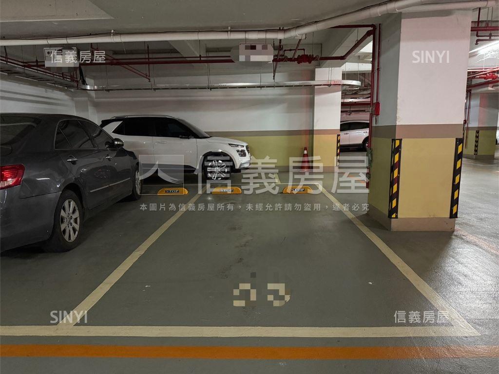 高鐵區｜坤山３房雙車位房屋室內格局與周邊環境