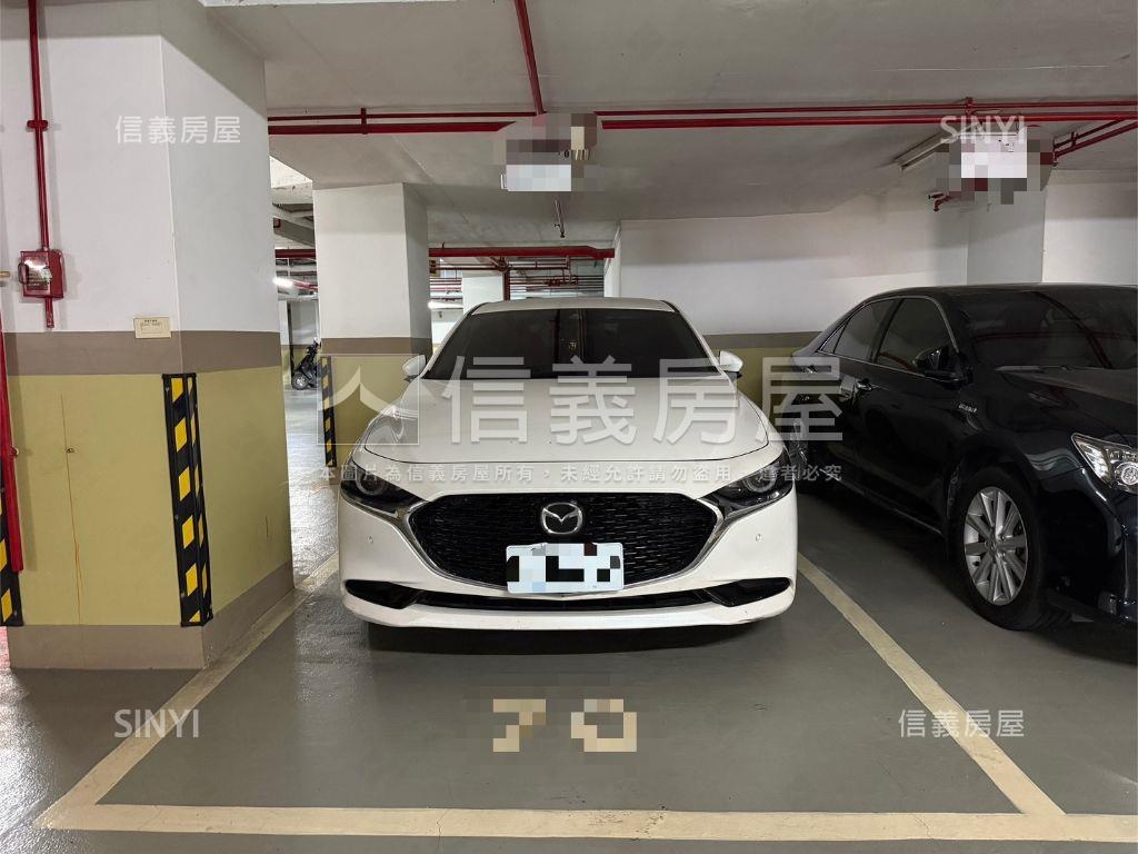 高鐵區｜坤山３房雙車位房屋室內格局與周邊環境