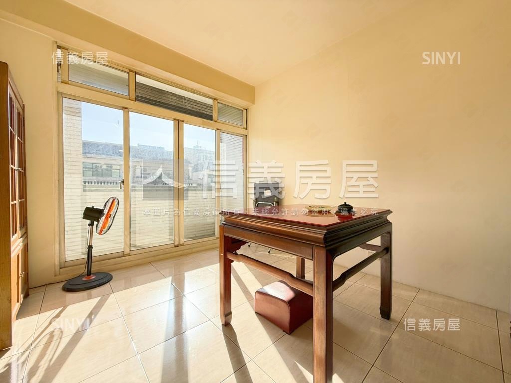 東區震後大地坪臨路美墅房屋室內格局與周邊環境