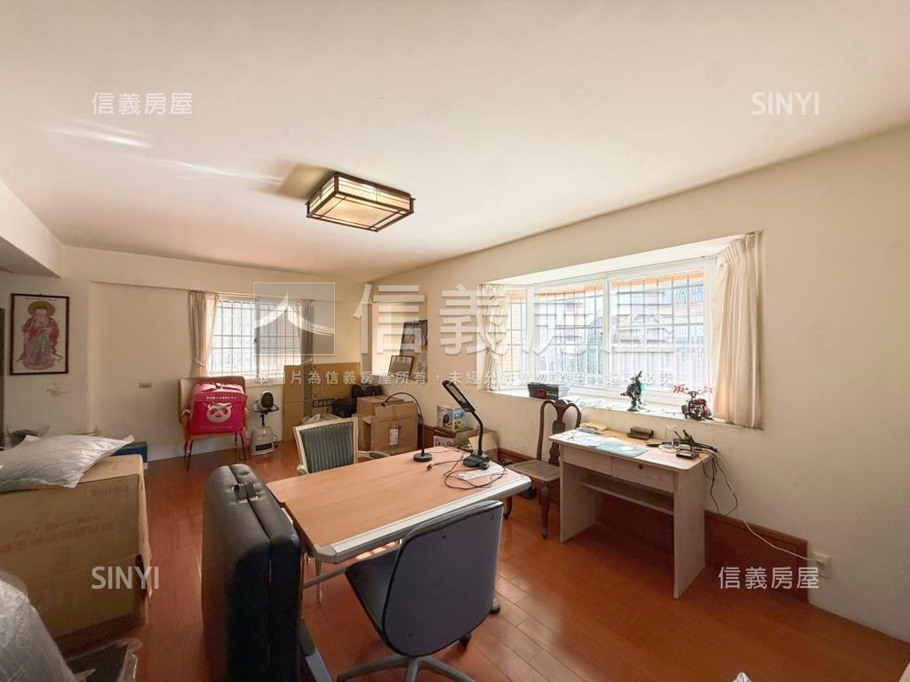 東區震後大地坪臨路美墅房屋室內格局與周邊環境