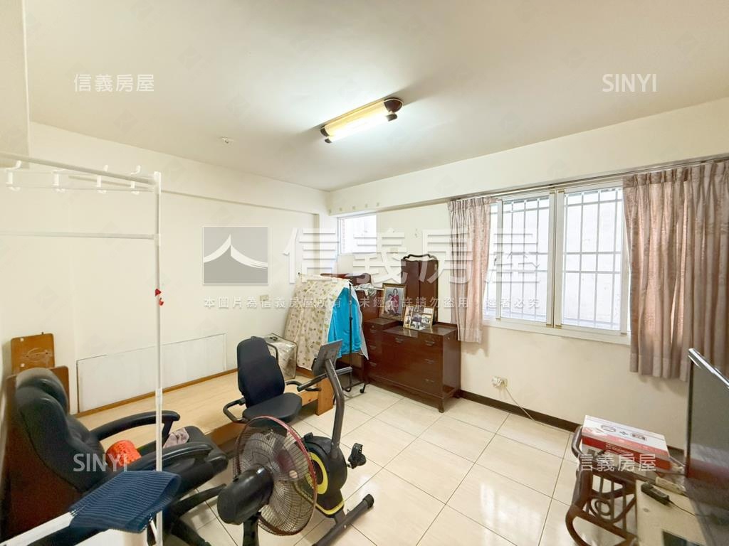 東區震後大地坪臨路美墅房屋室內格局與周邊環境