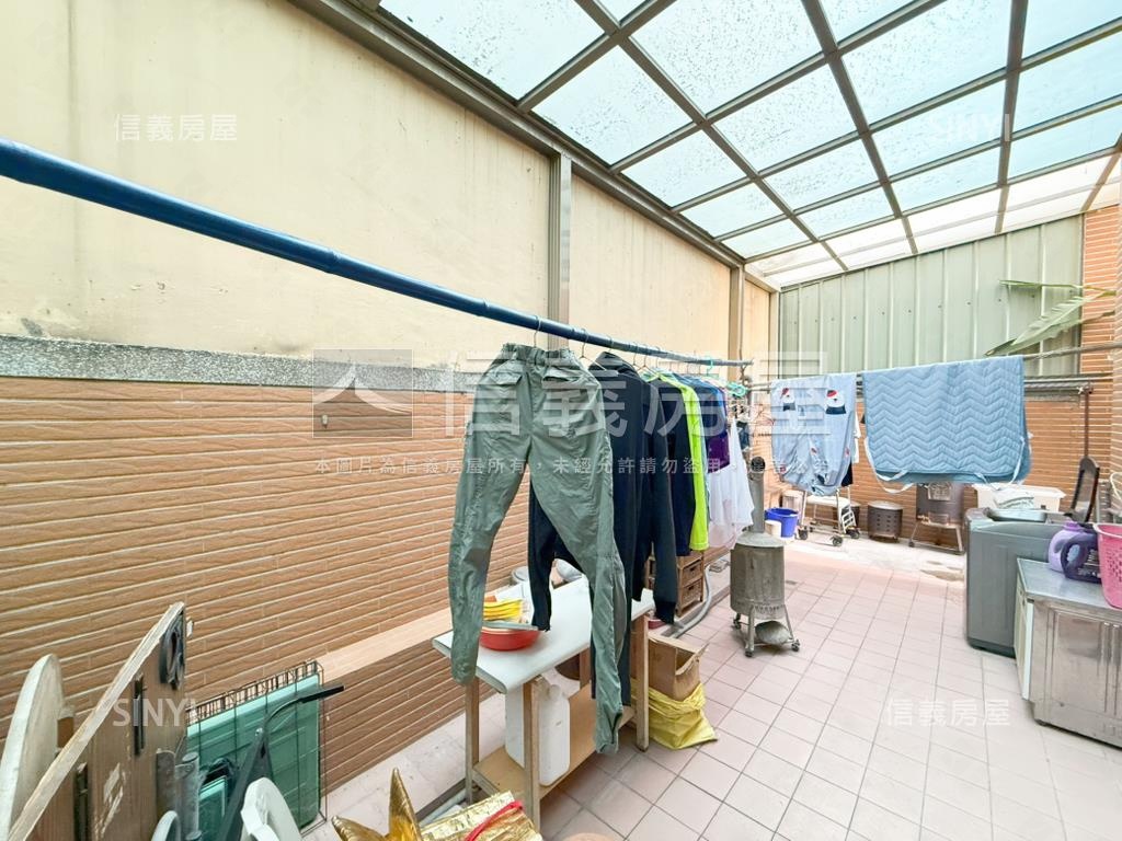 東區震後大地坪臨路美墅房屋室內格局與周邊環境