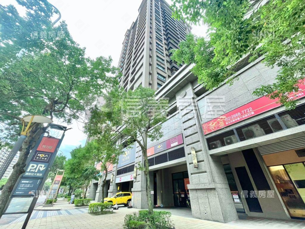 遠雄翡冷翠柱邊Ｂ３寬車位房屋室內格局與周邊環境