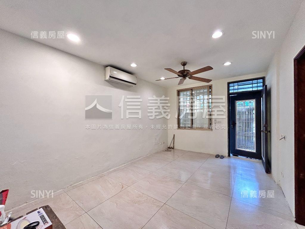 近ＳＯＧＯ面寬５米８透天房屋室內格局與周邊環境