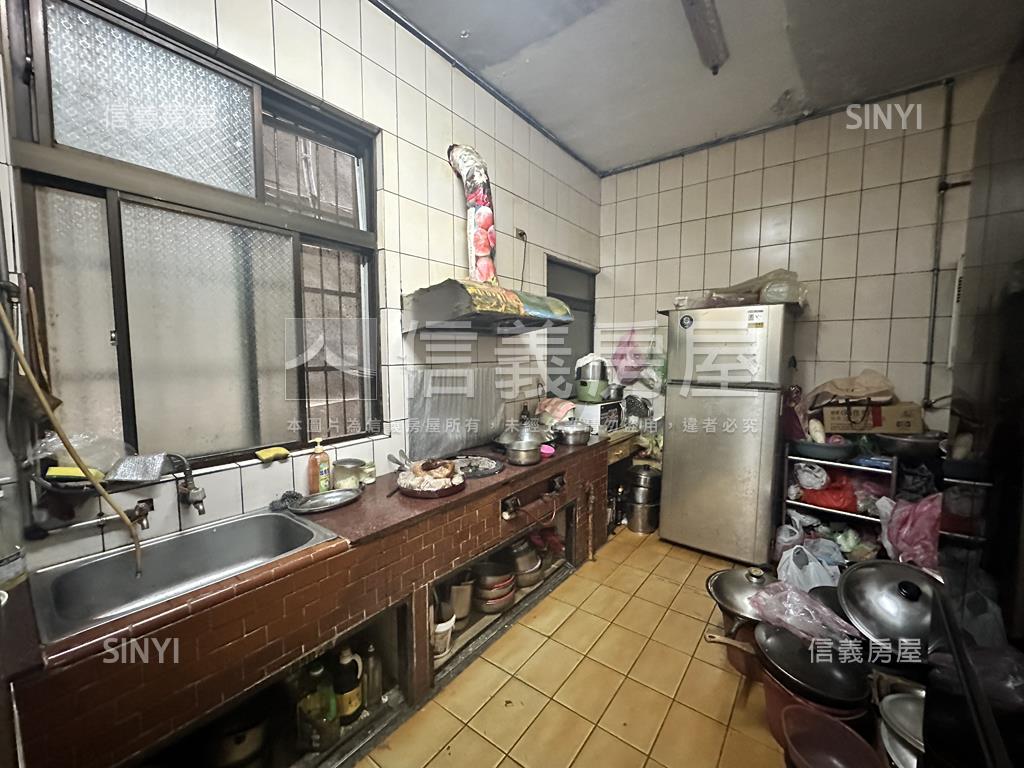 文化國小旁傳家透天房屋室內格局與周邊環境