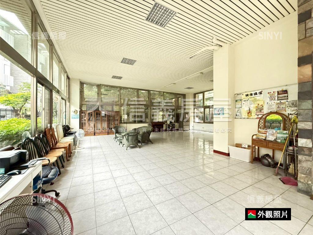 河堤Ｘ裕誠商圈大三房車位房屋室內格局與周邊環境