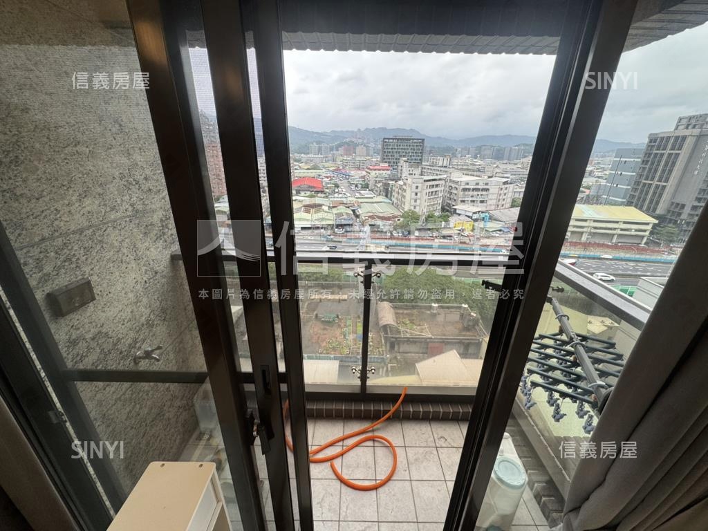 身體健康心安寧１２樓房屋室內格局與周邊環境