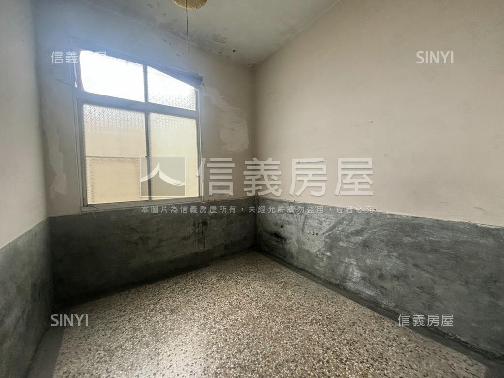 育樂街店面房屋室內格局與周邊環境