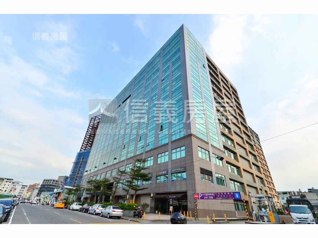 獨立產權｜坡道平面車位房屋室內格局與周邊環境