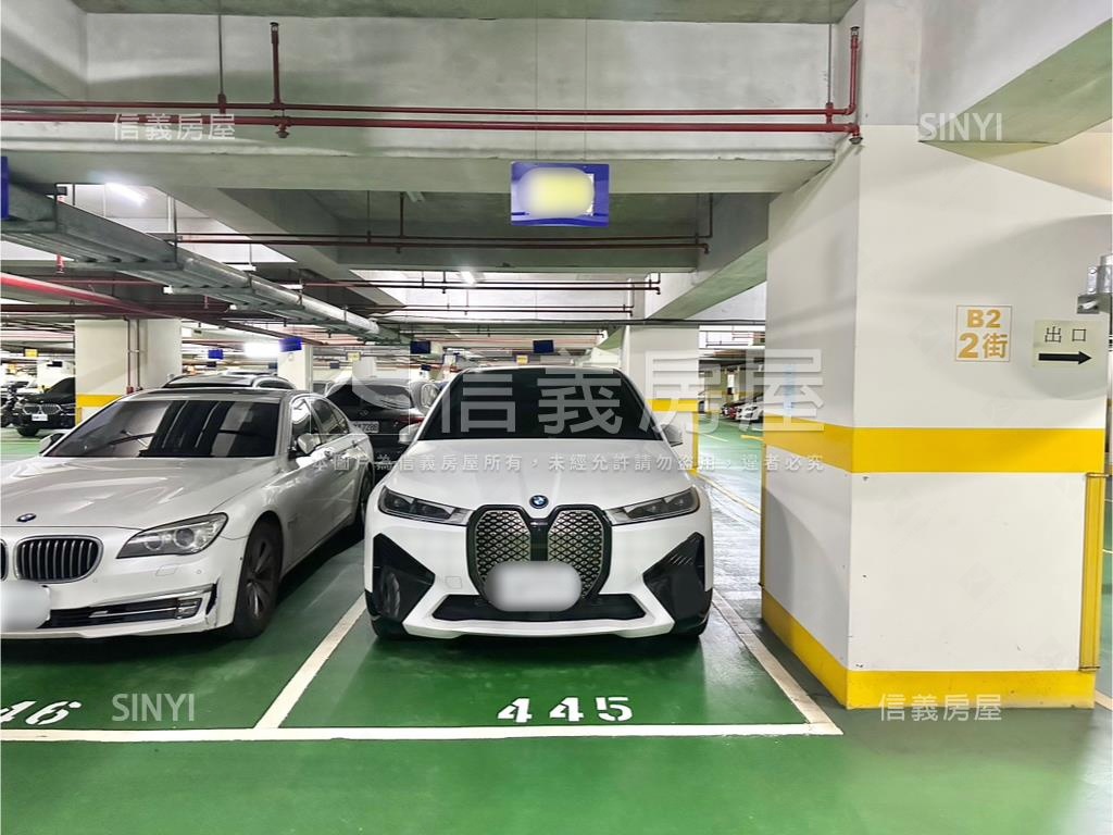 獨立產權｜坡道平面車位房屋室內格局與周邊環境