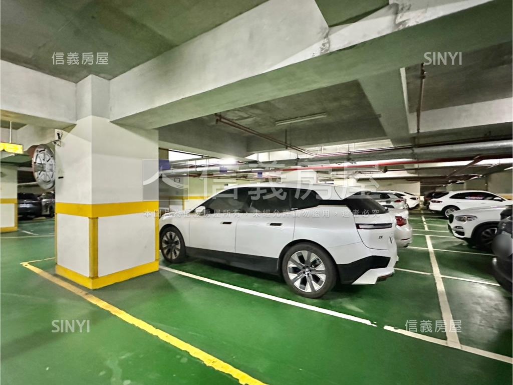 獨立產權｜坡道平面車位房屋室內格局與周邊環境