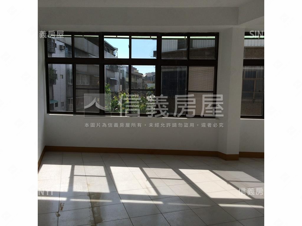 尚仁街大面寬金店房屋室內格局與周邊環境