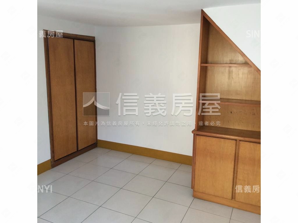 尚仁街大面寬金店房屋室內格局與周邊環境