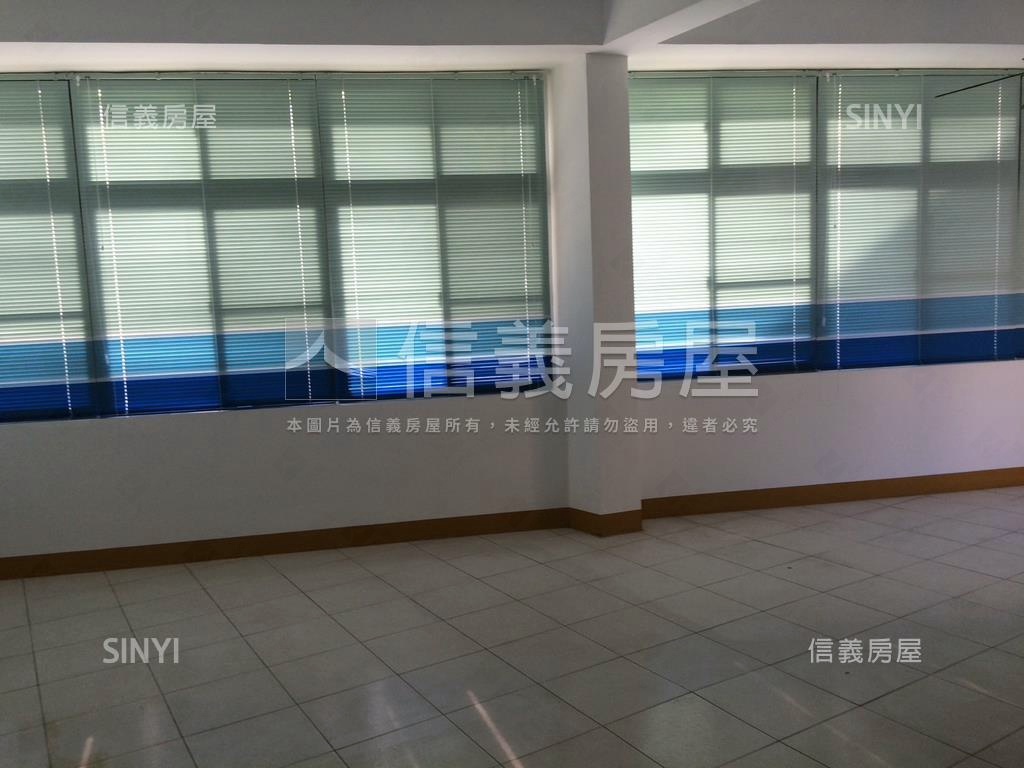尚仁街大面寬金店房屋室內格局與周邊環境
