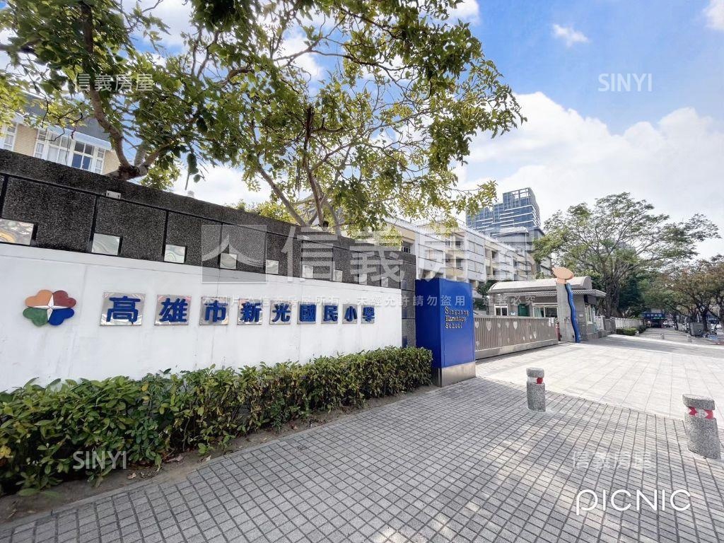 近三鐵共構Ｘ正路上土地房屋室內格局與周邊環境