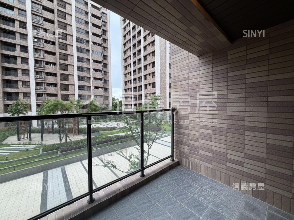 悠森活綠意兩房車位房屋室內格局與周邊環境