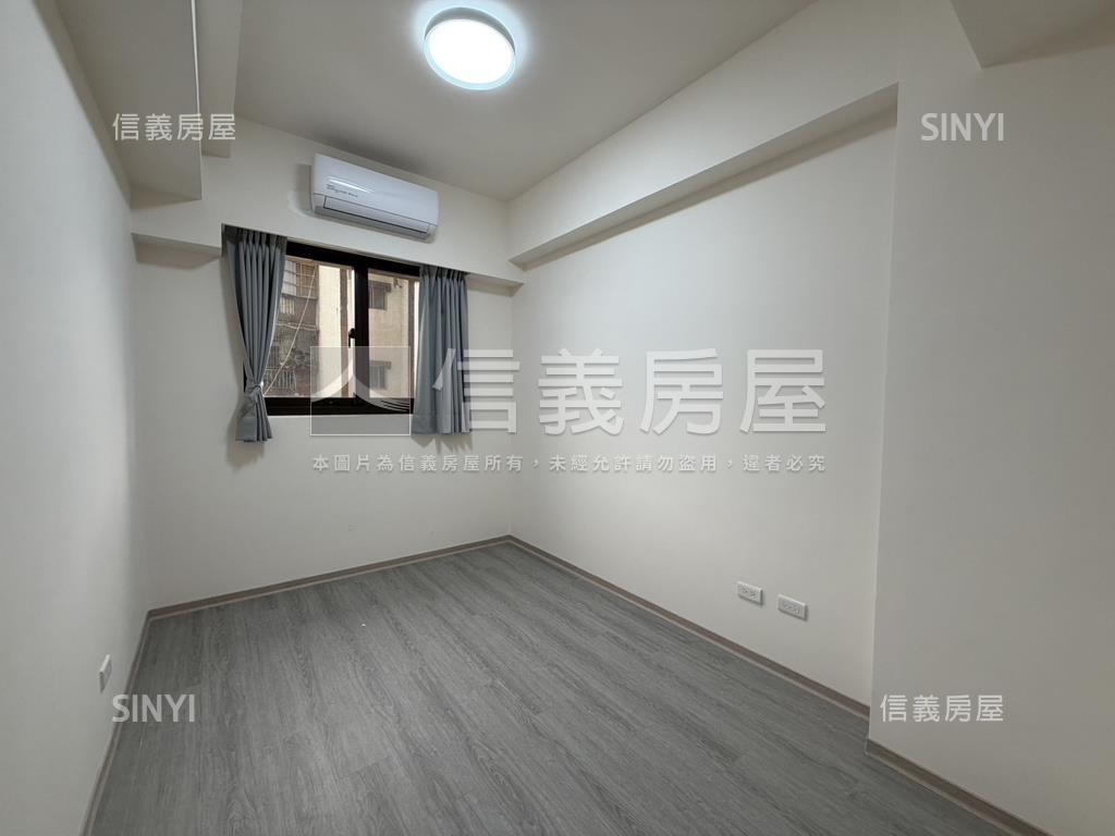 悠森活綠意兩房車位房屋室內格局與周邊環境