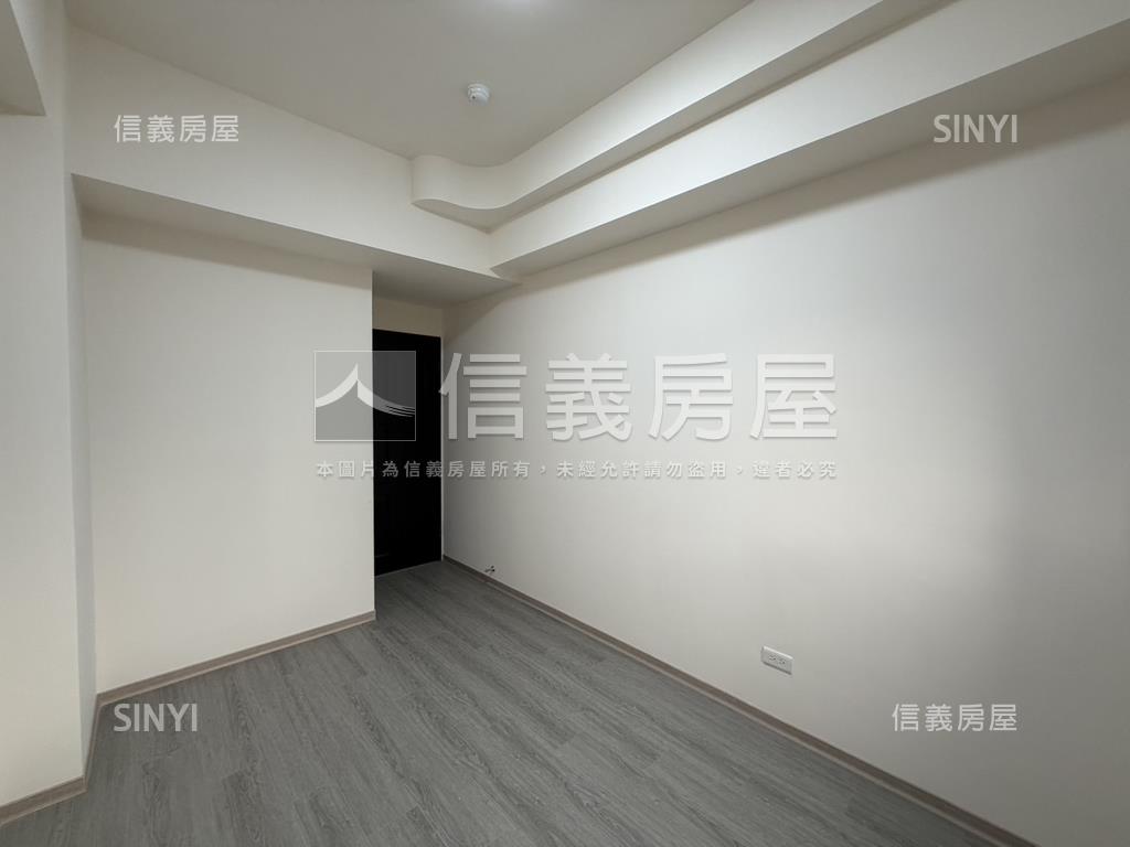 悠森活綠意兩房車位房屋室內格局與周邊環境