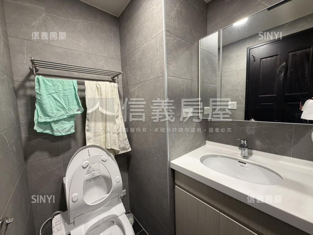 悠森活綠意兩房車位房屋室內格局與周邊環境