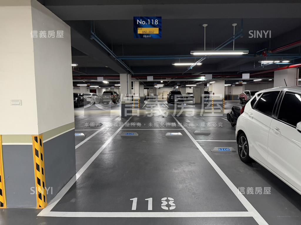 悠森活綠意兩房車位房屋室內格局與周邊環境