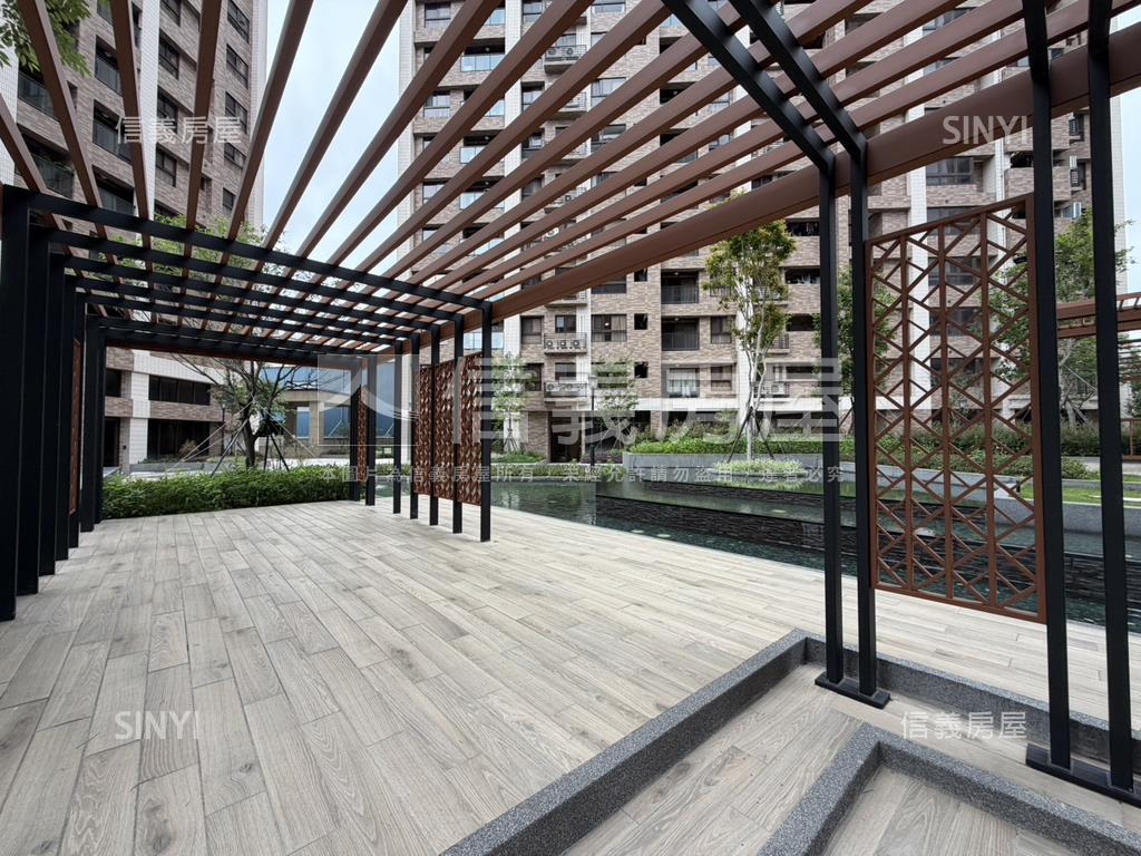 悠森活綠意兩房車位房屋室內格局與周邊環境