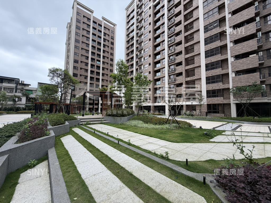 悠森活綠意兩房車位房屋室內格局與周邊環境