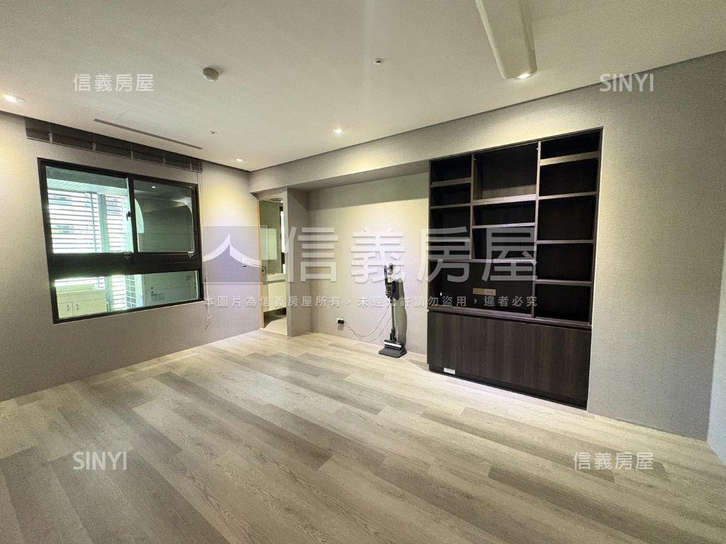 由鉅大謙面樹海宅邸房屋室內格局與周邊環境
