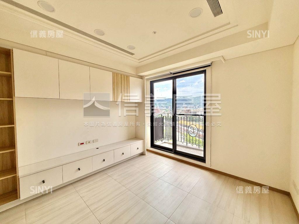 專任［昇陽明］景觀兩房房屋室內格局與周邊環境