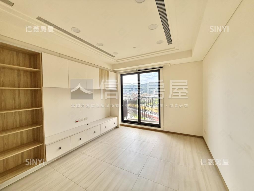 專任［昇陽明］景觀兩房房屋室內格局與周邊環境